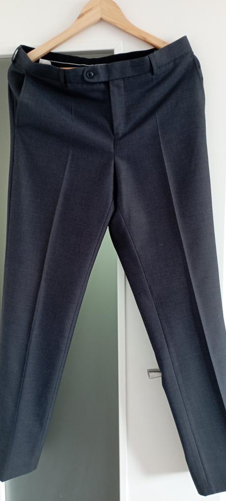 Pánsky sivý oblek 176/100, m