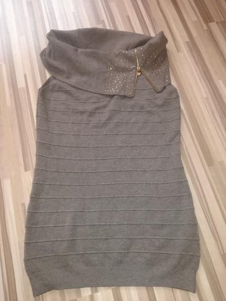 Svetrik bez rukavov, s