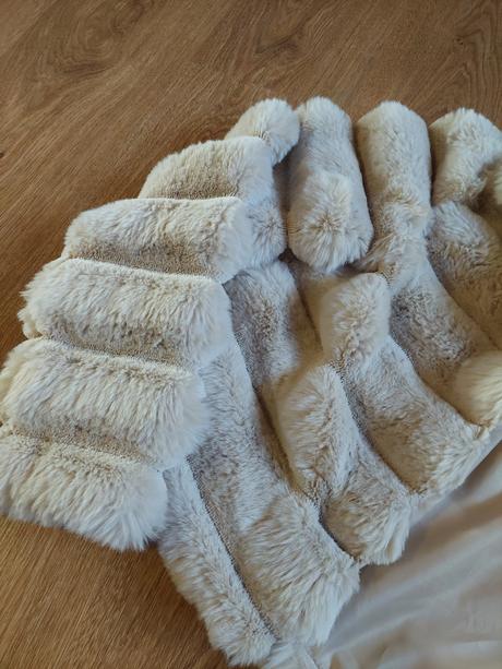 Kožušinová bunda, s