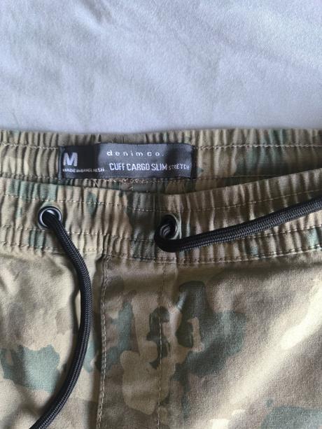 Maskáčove cargo nohavice s poštovným, primark,m