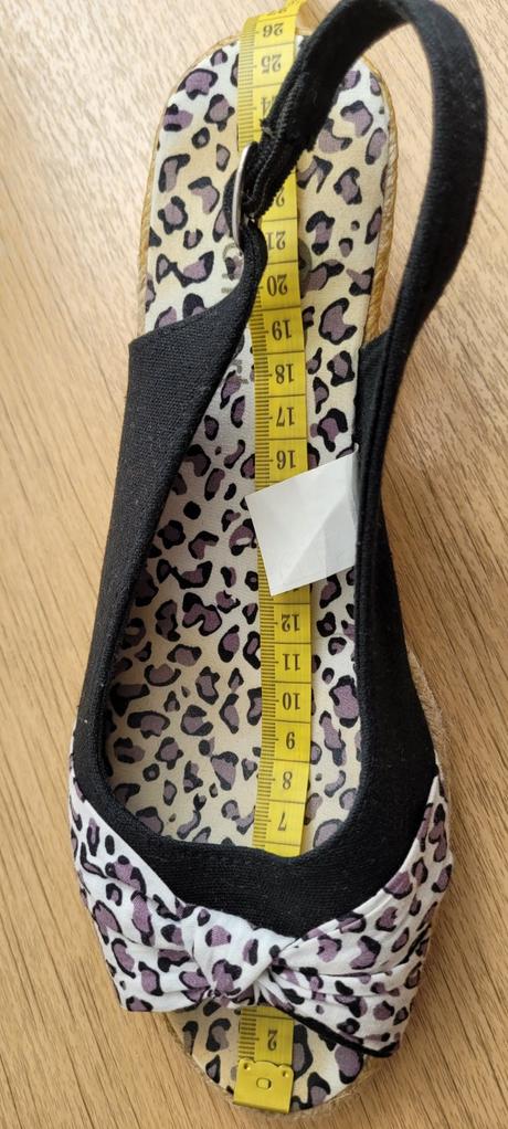 Sandále látkové, 39