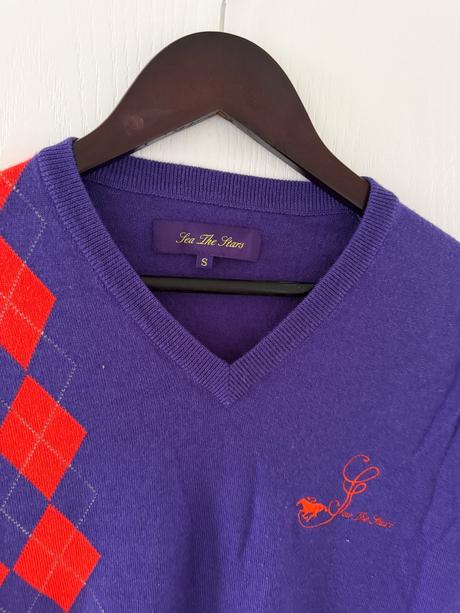 Sveter zo zmesi vlny, hodvábu a kasmiru, s