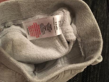 Milé tepláčiky, f&f,62