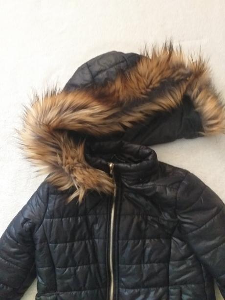 Bunda s kapucňou, 116