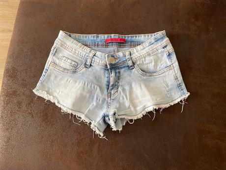 Riflove kraťasy, 34