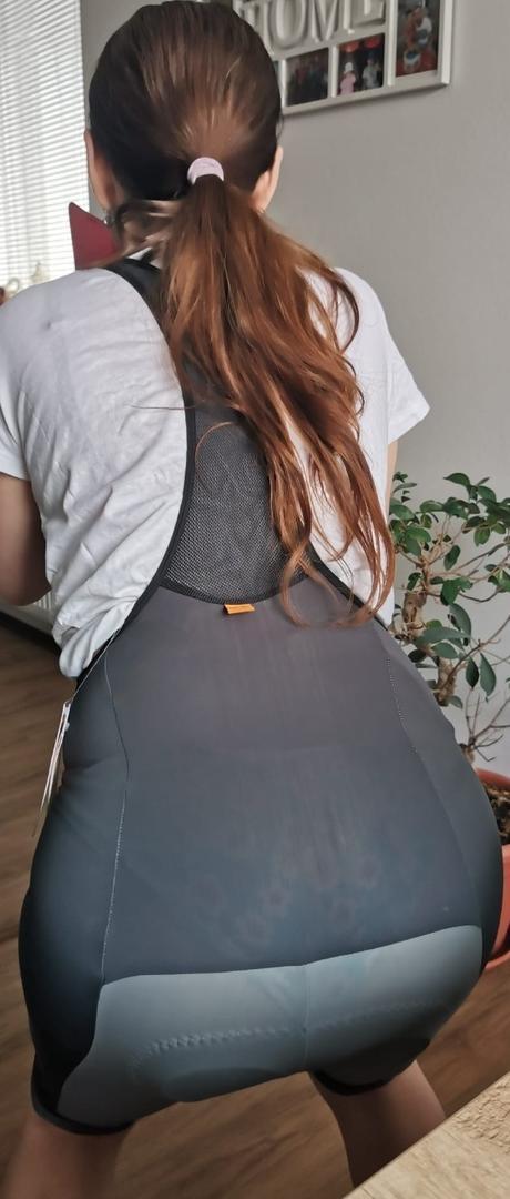 Farebný roxy opasok a cyklo overal adidas, roxy