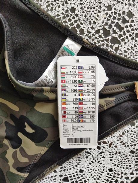 Spodný diel dámskych plaviek s vysokým pásom, s