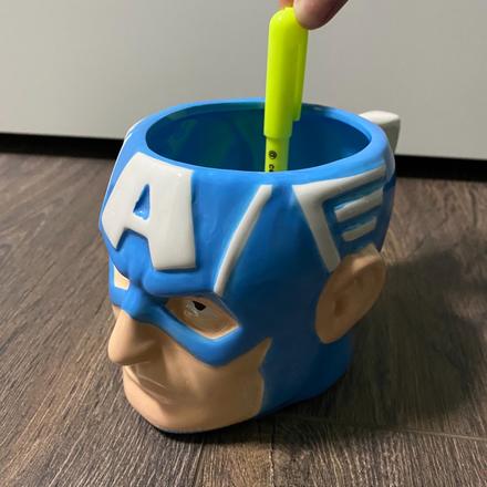 Veľký hrnček kapitán amerika,