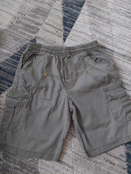 Šortky č.122-128, 122