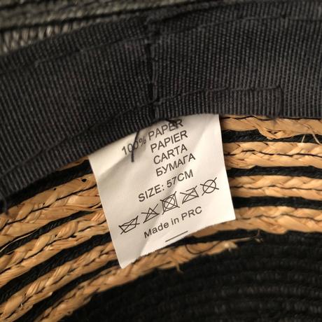 Čierny elegantný dámsky klobúk,