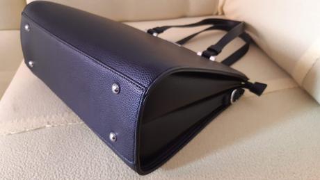 Predám kabelku lara bags čiernu krátkonosenú, 