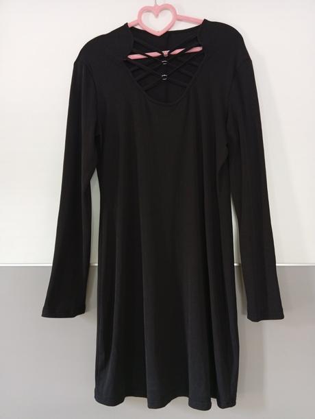 Elastické šaty s vystrihom xxl, xxl