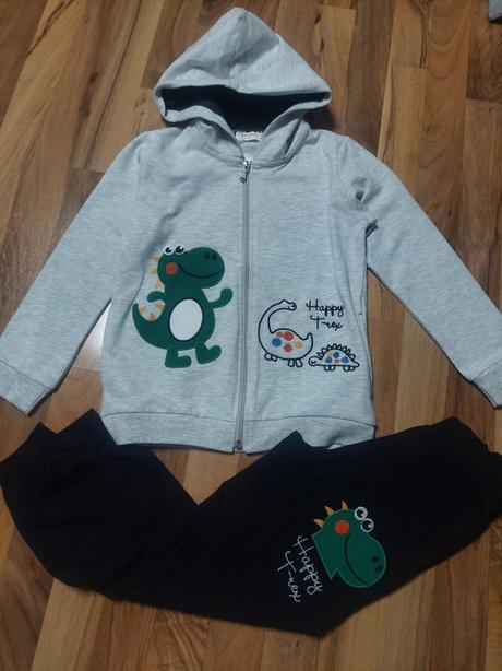 Teplákova súprava, 116