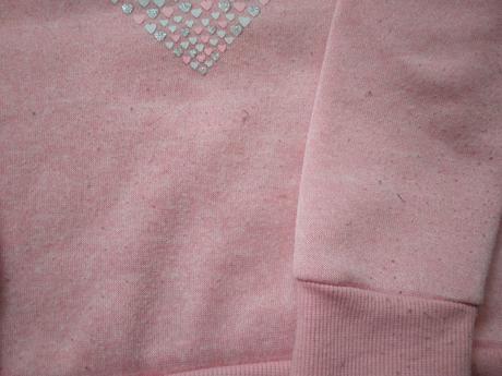 Mikina so srdiečkom, 116