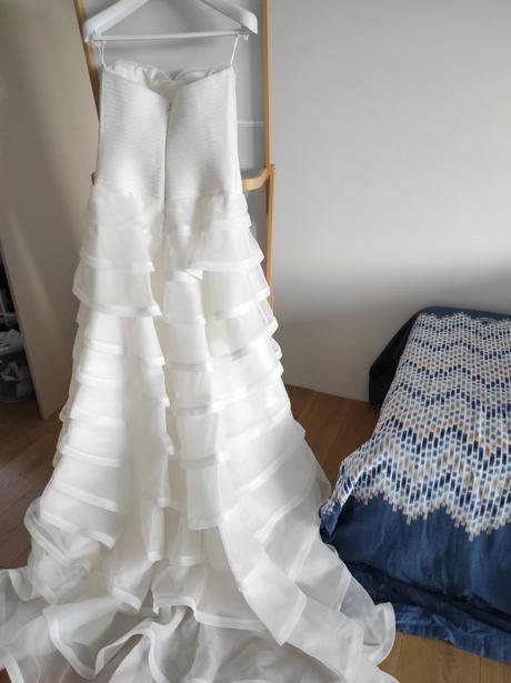 Svadobné šaty, salón naive, m