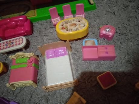 Domček +prislušenstvo, 