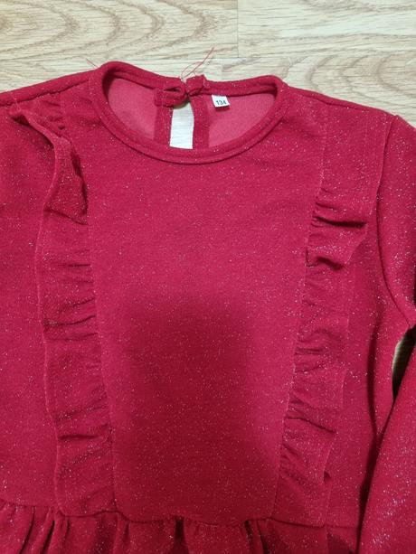 Vianočné  šaty, 134