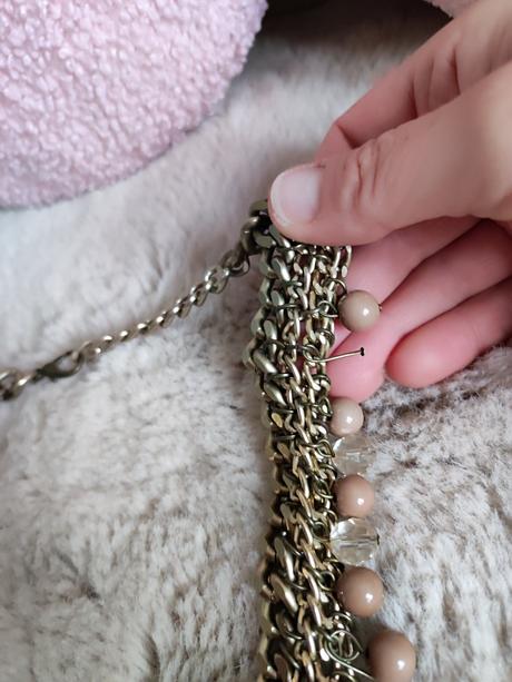 Dámsky náhrdelník, 