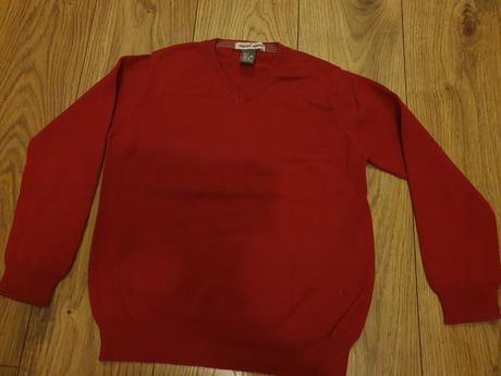 Krásny sveter vínovej farby, zara,104