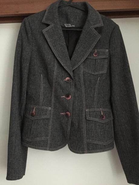 Novy nohavicovy kostym v.38, 36