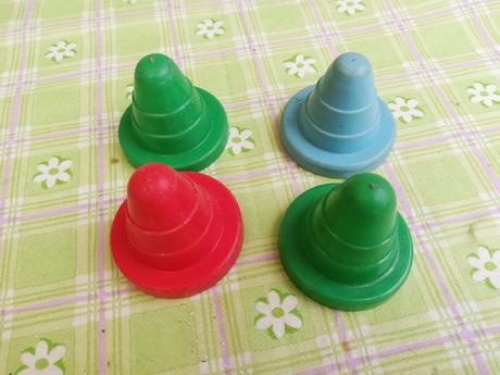 Formičky na osie hniezda, 