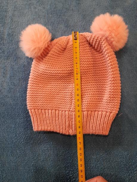 Prechodná čiapka s brmbolcami, 86