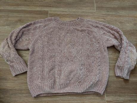 Pulover č.128, reserved,128