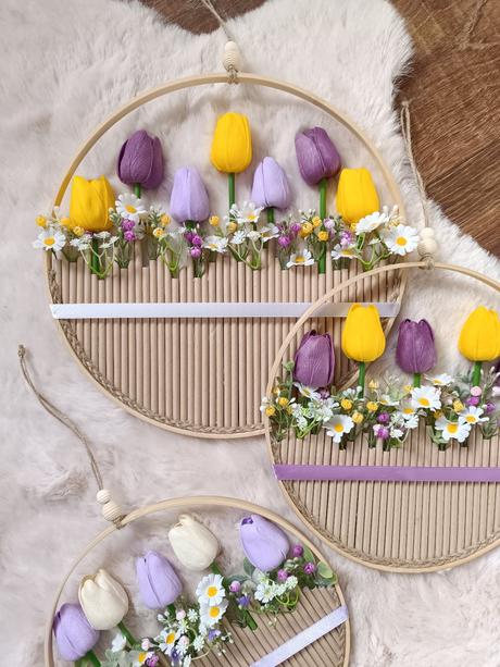 Kvetinová fialovo-biela dekorácia,