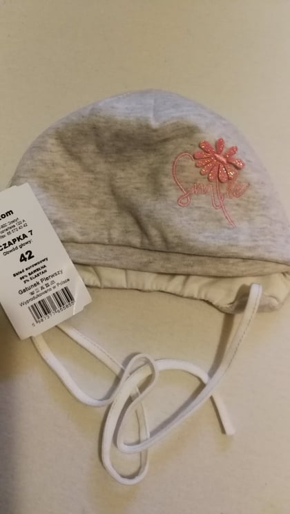 Čiapočky jarné jesenné  mix nafotené nenosené, 40 / 42 / 44