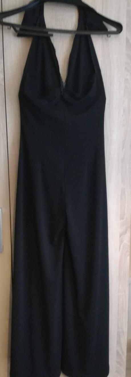 Overal spoločenský, 40