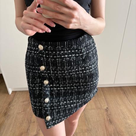 Čierna károvaná sukňa, s