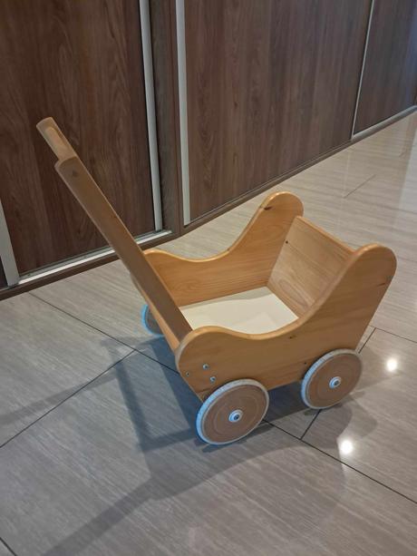 Detský drevený kočík, 
