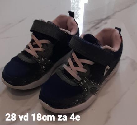 Tenisky, 28