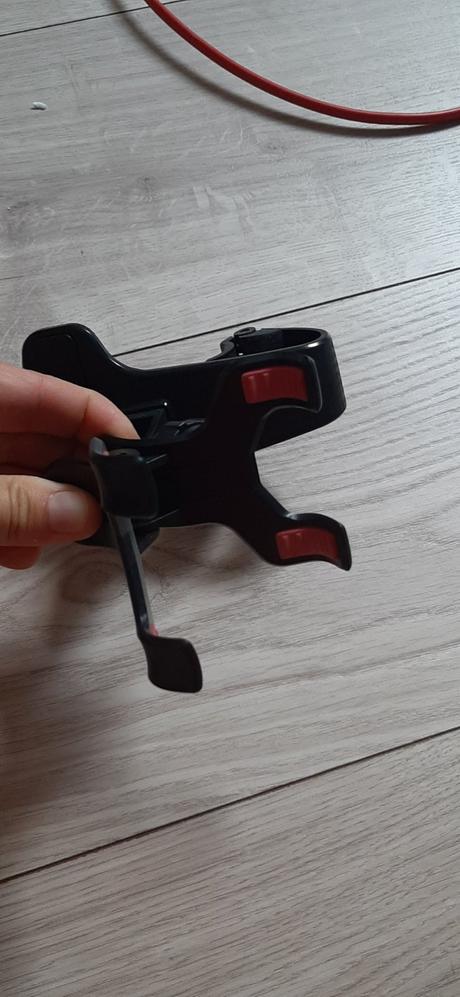 Drziak na telefon do auta, 