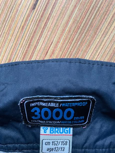 Oteplovačky 152/158, brugi,158