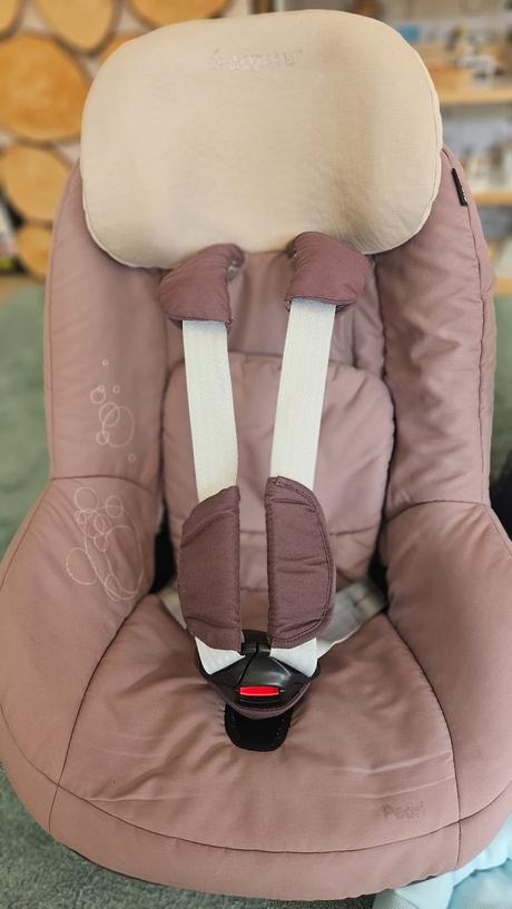 Maxi cosi vajicko + autosedacka + zakladna (2x), maxi cosi