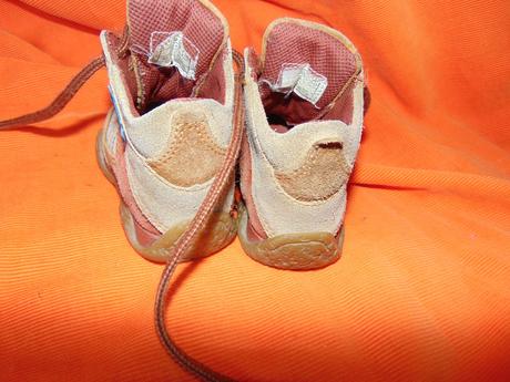 Topanky s brusenej koze, 20