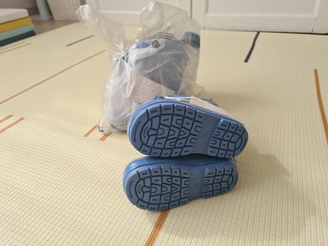 Zateple é gumáky, 23