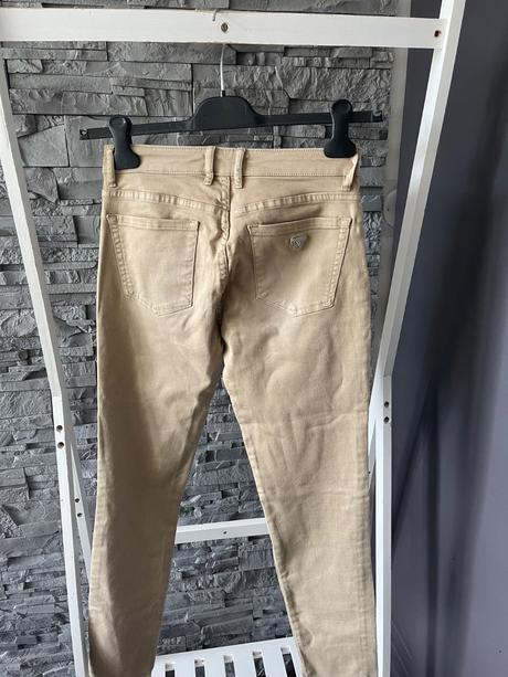 Guess v.26, guess,26