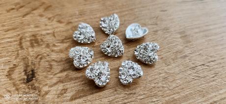 Štrasový gombík - 15 mm - srdiečko, 