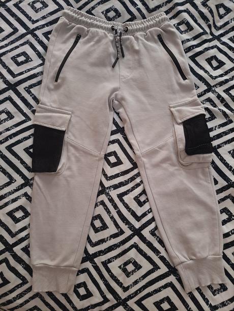 Reserved tepláky, reserved,134