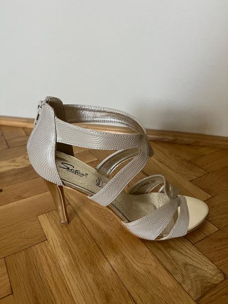 Lodicky - sandále, 39