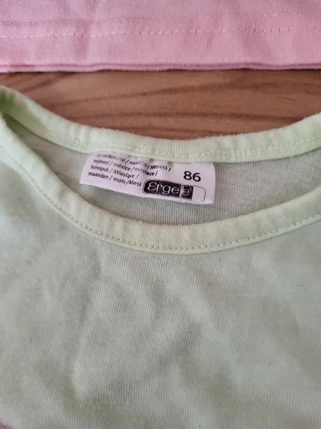 Balík oblečka, 86–98