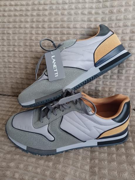 Tenisky s vysačkou, 41