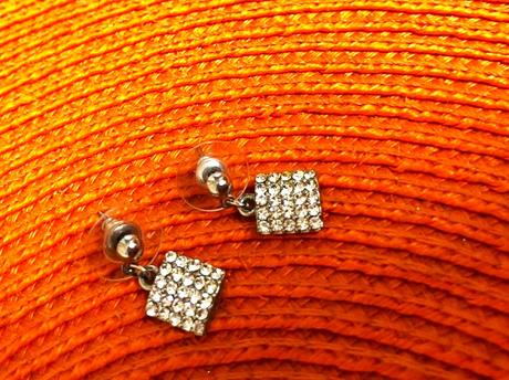 Luxusné štrasové napichovačky, 