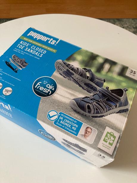 Nove sandale s visackou, 35