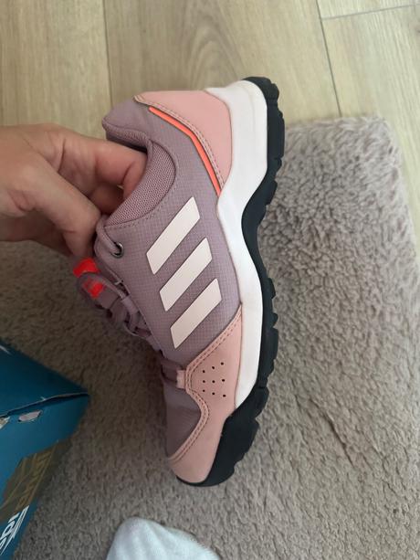 Botasky, adidas,36