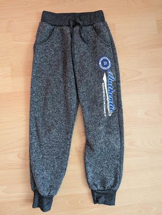 Teplé tepláky, 140