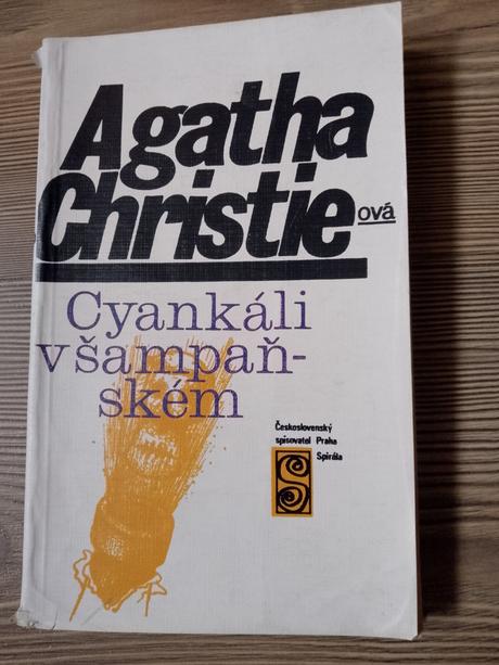 Agatha christie - cyankáli v šampaňském, 