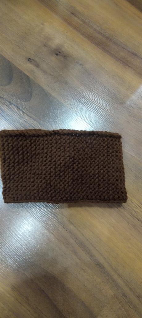 Pletená čelenka, m